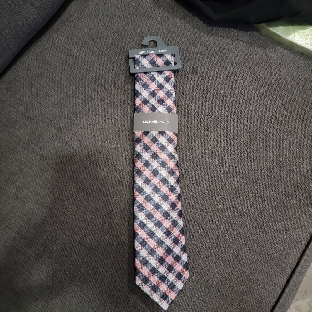 Michael Kors S53403 Men's Multicolor Silk Blend Classic Office Self-Tied Necktie